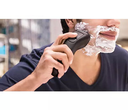Philips Shaver series 1000 Wet or Dry electric Shaver S1223/40
